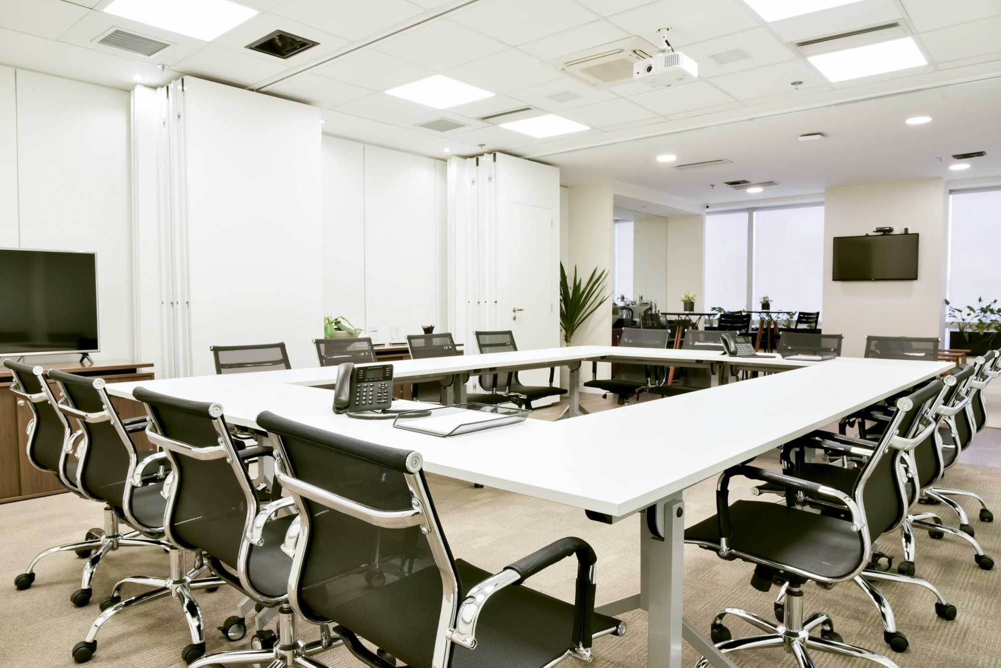 Veedha Investimentos — ambiente reformado